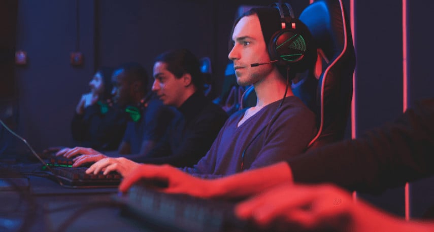 Why Online Casinos Are Getting Into Esports